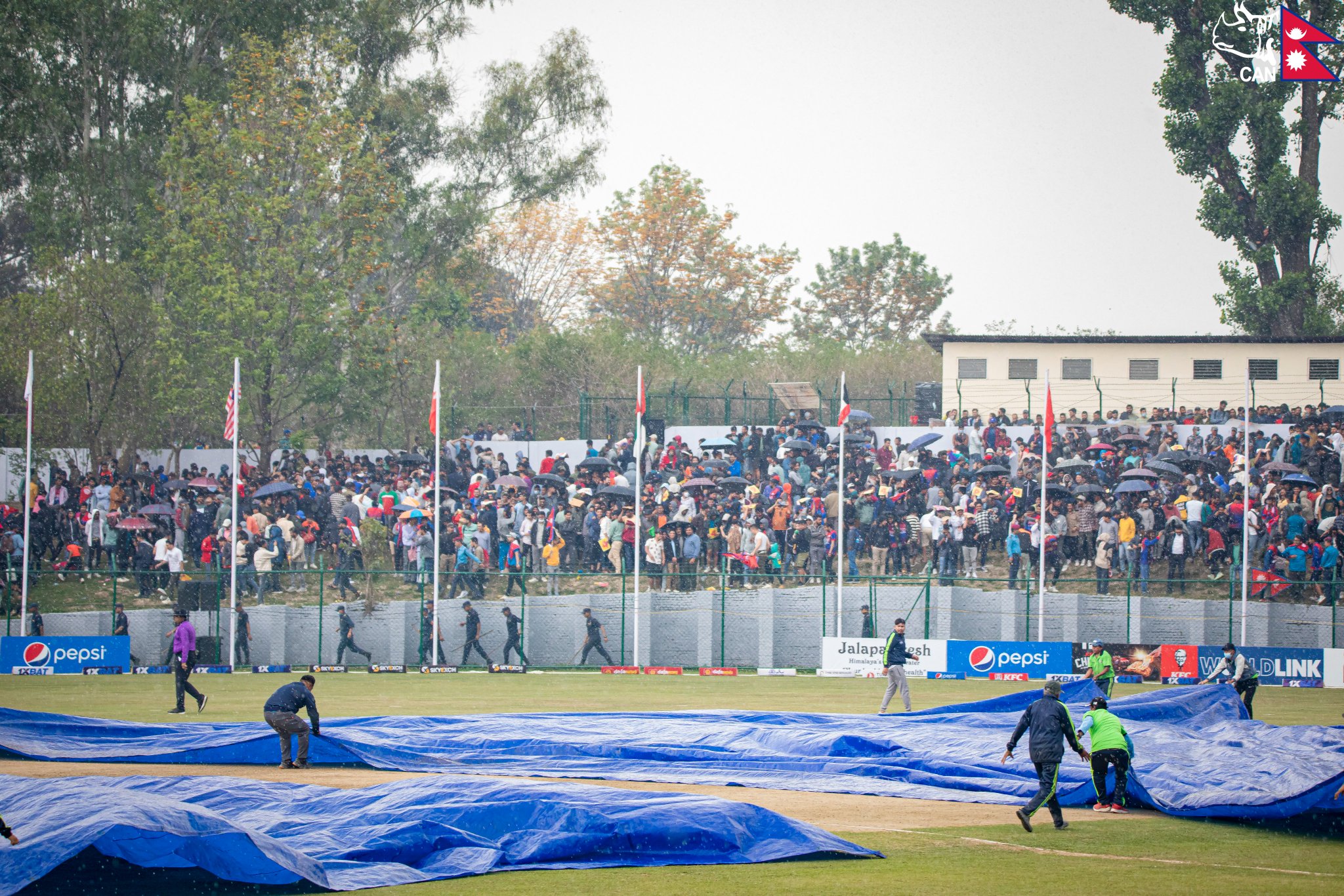 यूएईविरुद्ध नेपालको कसिलो बलिङ